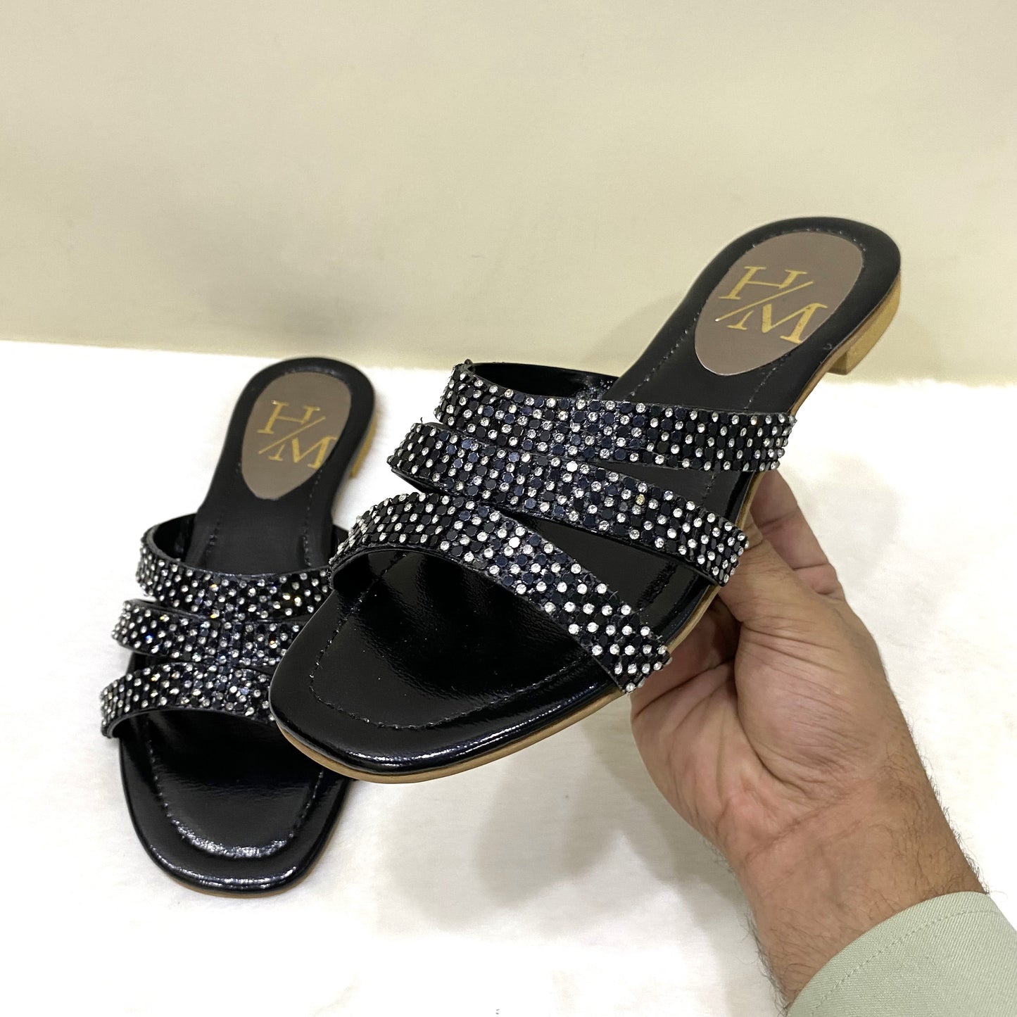 473 flat slippers